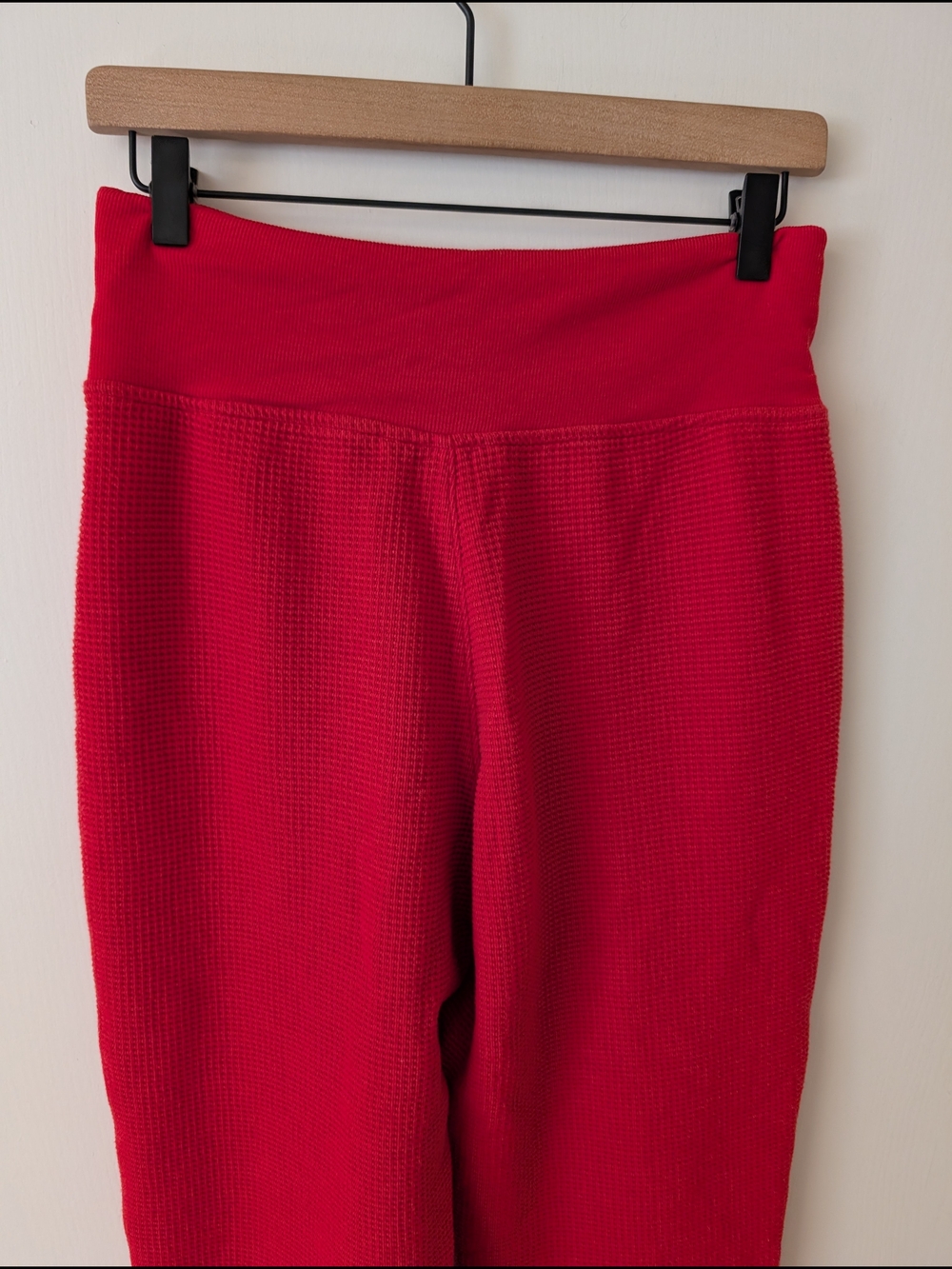 Athleta Womens Small Red Joggers Waffleweave Activewear Loungewear Athleisure - Picture 6 of 8